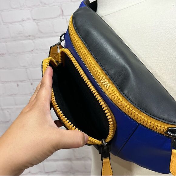 Great gift! - COACH Track Belt Bag In Colorblock Signature Canvas & Leather NWT - Picture 9 of 12